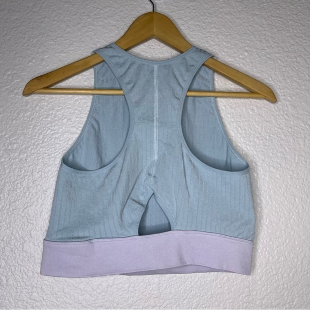 Anthropologie Lavender Light Blue High Neck Racerback‎ Keyhole Sports Bra Small